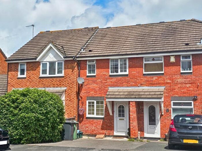 2 Bedroom Terraced House To Rent In Frampton Road, Linden, GL1