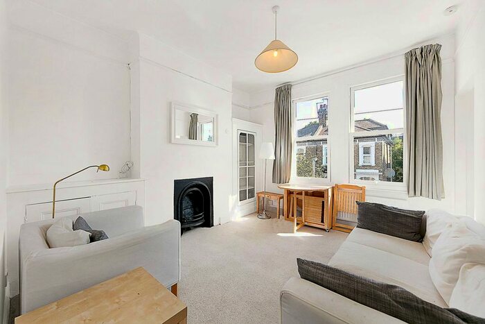 2 Bedroom Flat To Rent In Ringford Road, , Putney, London, SW18