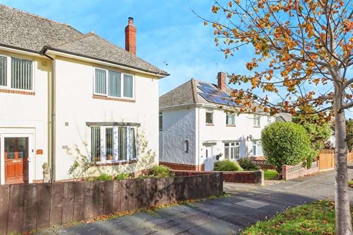 3 Bedroom End Terrace House For Sale In Moore Avenue, Bournemouth, BH11