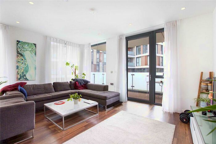 4 Bedroom Apartment To Rent In Sitka House, Quebec Way, Canada Water, London, SE16