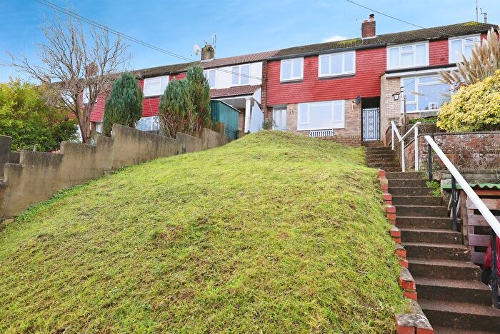 3 Bedroom Terraced House For Sale In Lynton Road, Chesham, HP5