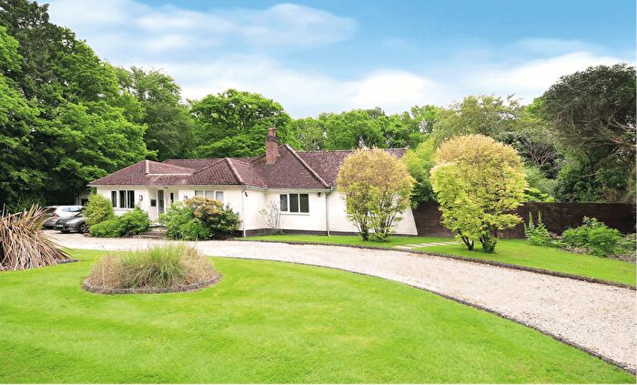 5 Bedroom Detached House For Sale In Heatherlands, Felcot Road, RH19