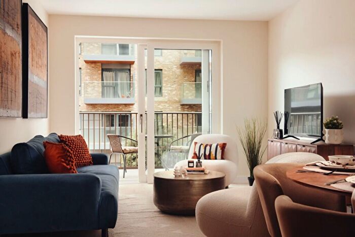 1 Bedroom Apartment For Sale In Beaufort Park, London, NW9