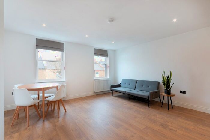 1 Bedroom Flat To Rent In Longfield Street, Southfields, SW18