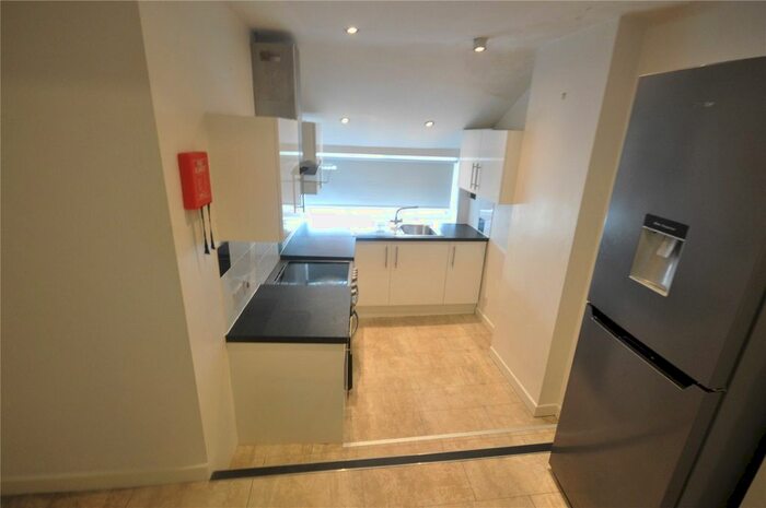 2 Bedroom Flat To Rent In Ermin Street, Swindon, SN3