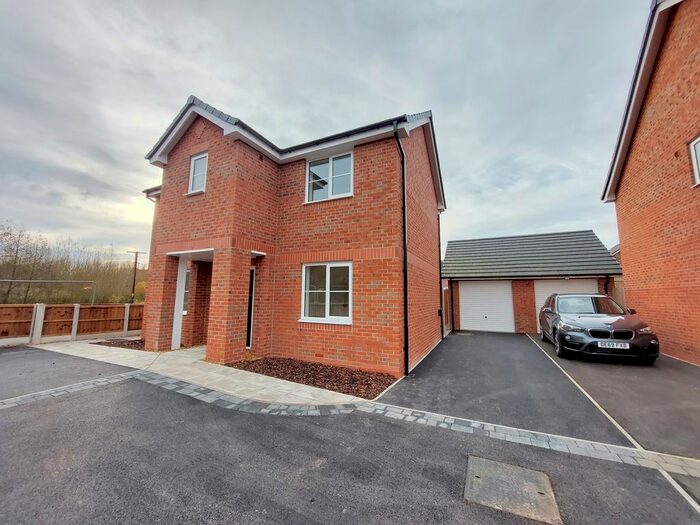 4 Bedroom Detached House To Rent In James Platt Close, Weston, Crewe, CW2