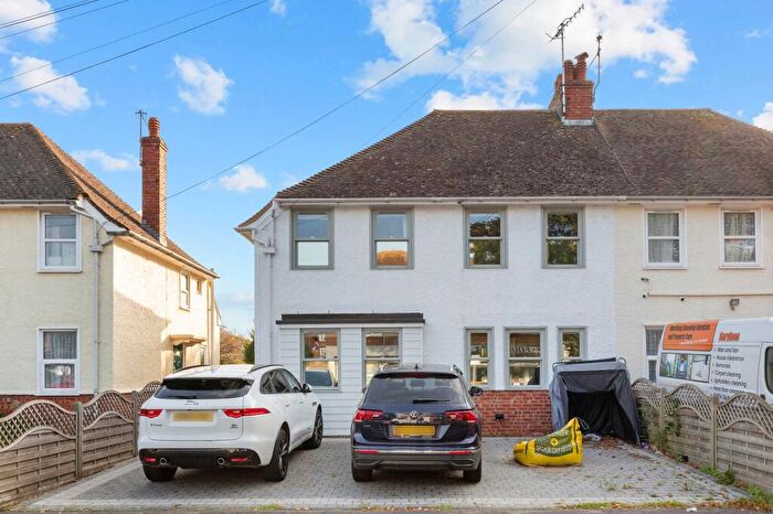 3 Bedroom Semi-Detached House For Sale In South Farm Road, Worthing, BN14