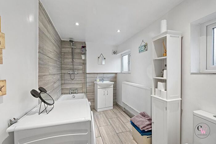 3 Bedroom Semi-Detached House For Sale In Ways Green, Winsford, CW7