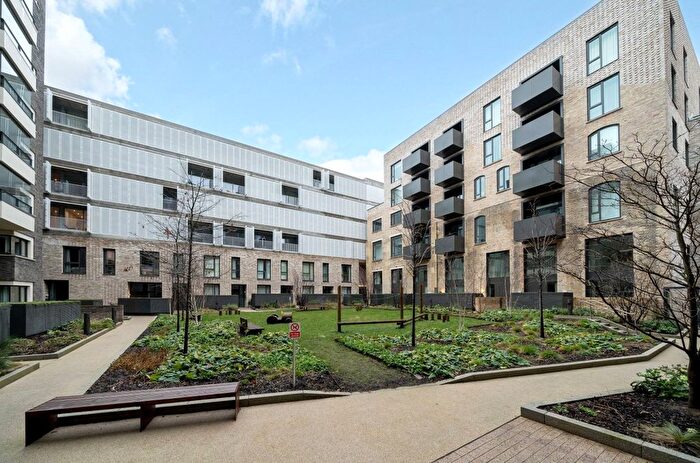 1 Bedroom Flat For Sale In Crimscott Street, London, SE1