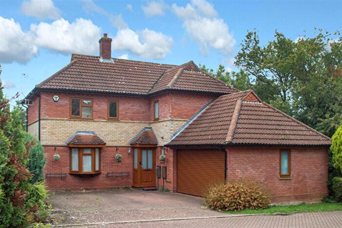4 Bedroom Detached House For Sale In Oakley Gardens., Downhead Park, Milton Keynes, MK15