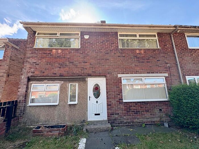 3 Bedroom Semi-Detached House To Rent In Englefeld, Gateshead, NE10
