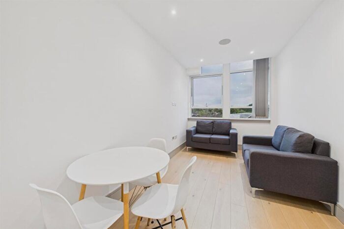 1 Bedroom Apartment To Rent In Imperial Drive, Harrow, HA2