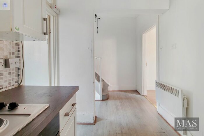 2 Bedroom Flat To Rent In Castelnou Road, Barnes, SW13