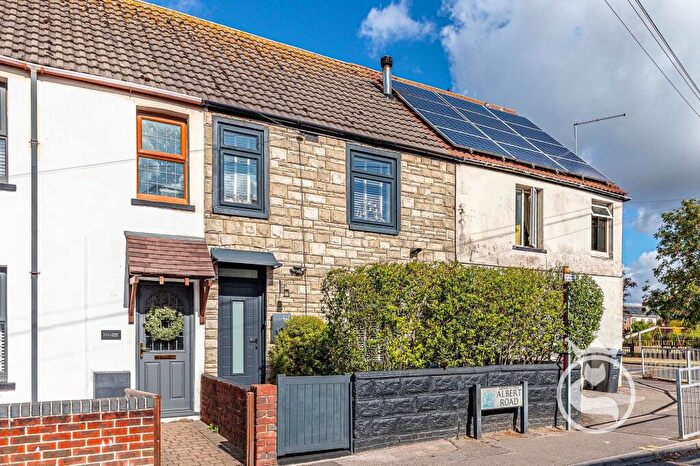 3 Bedroom Terraced House For Sale In Albert Road, Poole, BH12
