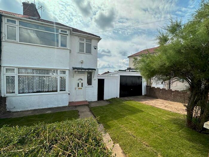 3 Bedroom Semi-Detached House To Rent In Gainsborough Gardens, Edgware, HA8
