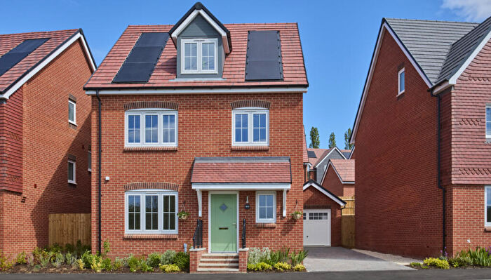 5 Bedroom Detached House For Sale In Northaw Road East, Cuffley, Hertfordshire, EN6