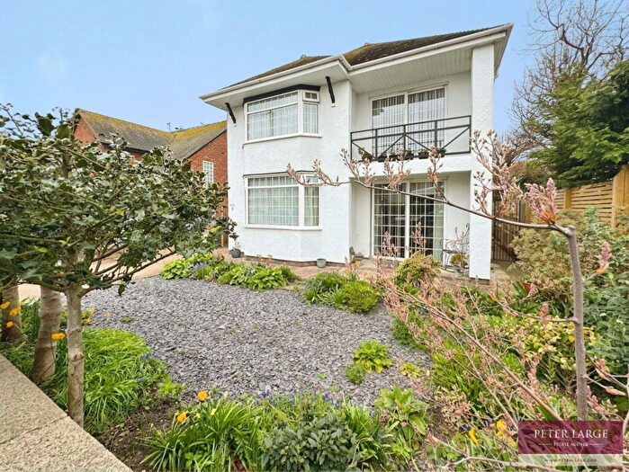 3 Bedroom Detached House For Sale In St Georges Crescent, Rhyl, Denbs, LL18