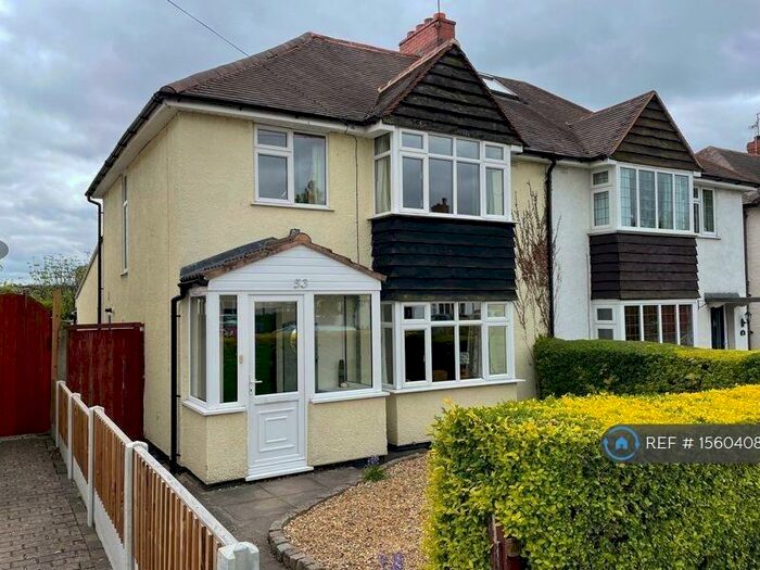 3 Bedroom Semi-Detached House To Rent In St. Michaels Road, Sutton Coldfield, B73