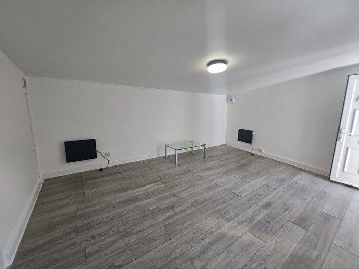 Studio To Rent In St. Mark's Road, Enfield, EN1