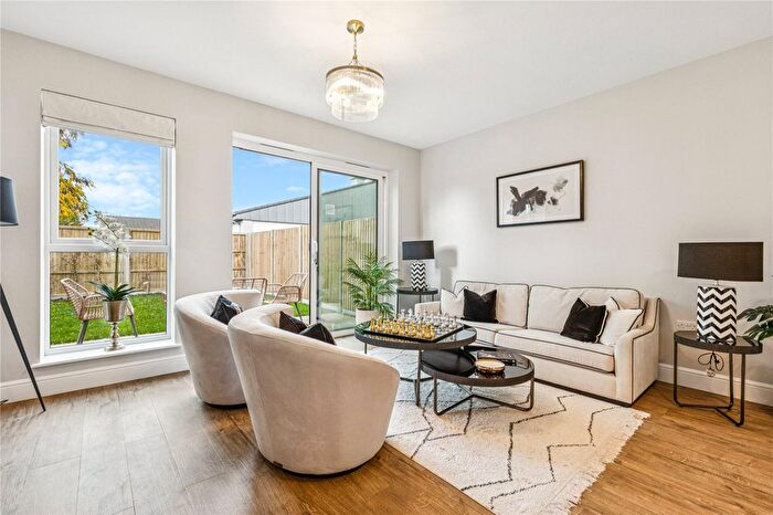 4 Bedroom Terraced House For Sale In Byards Croft, SW16