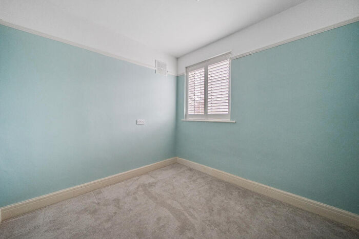 3 Bedroom House For Sale In Greenhill Avenue, Caterham, CR3