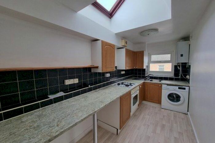 1 Bedroom Flat To Rent In Murray Street, Llanelli, SA15