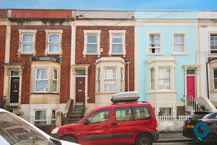 3 Bedroom Maisonette To Rent In Gwyn Street, Bristol, BS2