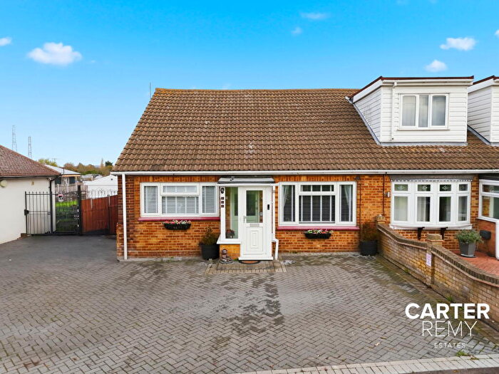 3 Bedroom Semi-Detached Bungalow For Sale In Heath Road, Orsett, Grays, RM16