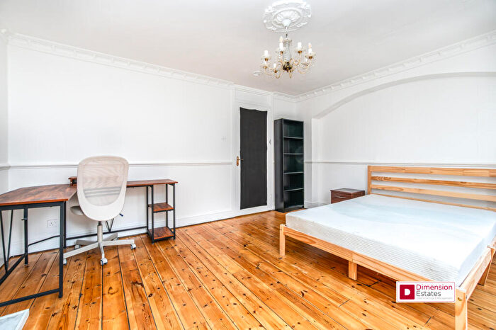 4 Bedroom Terraced House To Rent In Offa'S Mead, Lindisfarne Way, Hackney, E9