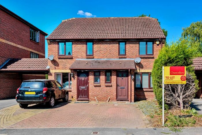 3 Bedroom Semi-Detached House To Rent In Didcot, Oxfordshire, OX11