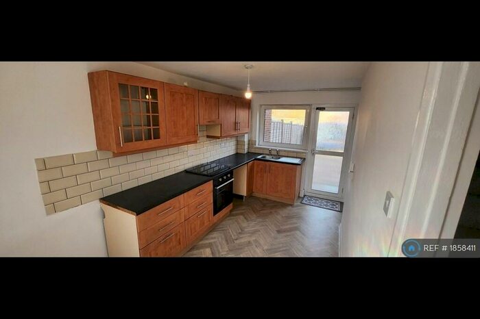 2 Bedroom Terraced House To Rent In Barton Hill Drive, Minster, ME12