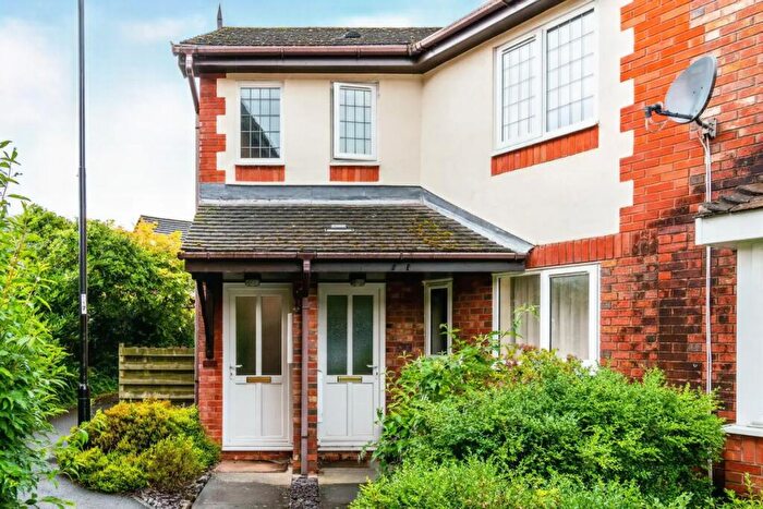 2 Bedroom Maisonette To Rent In Unwin Close, Woolston, SO19