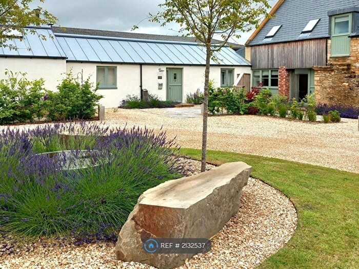 1 Bedroom Bungalow To Rent In Sturt Farm Courtyard, Burford, OX18