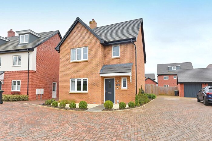 3 Bedroom Detached House For Sale In Hornbeam Lane, Langford, SG18