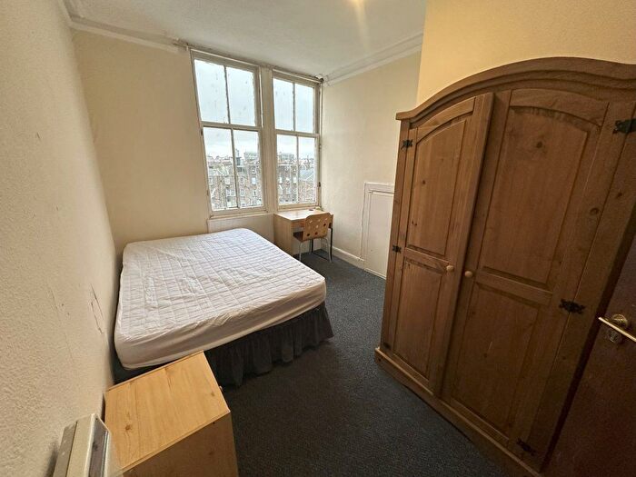 2 Bedroom Flat To Rent In Commercial Street, Dundee, DD1