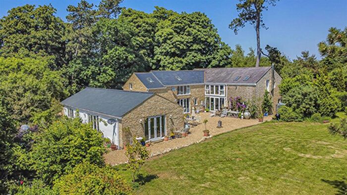 5 Bedroom Barn Conversion For Sale In Fringford, OX27