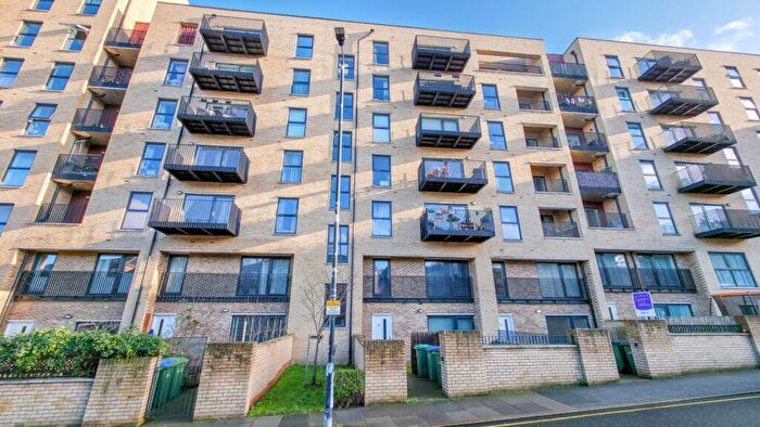 2 Bedroom Duplex For Sale In Woolwich New Road, Woolwich, London, SE18