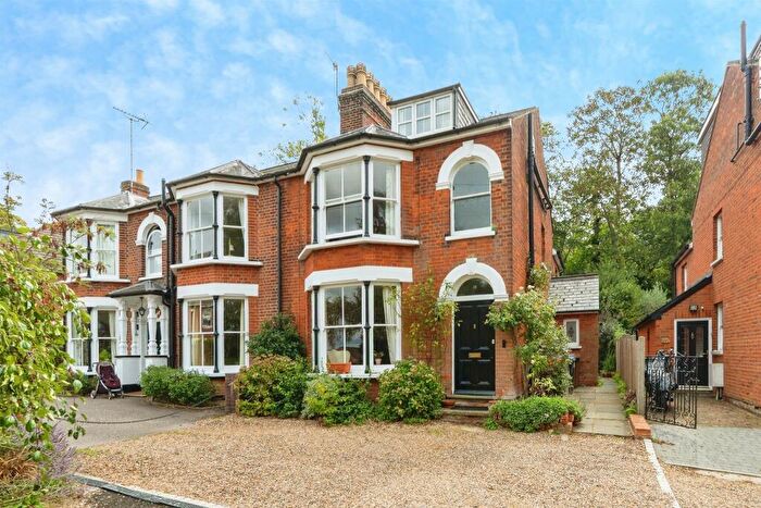 4 Bedroom Semi-Detached House For Sale In Stanley Road, Hertford, SG13