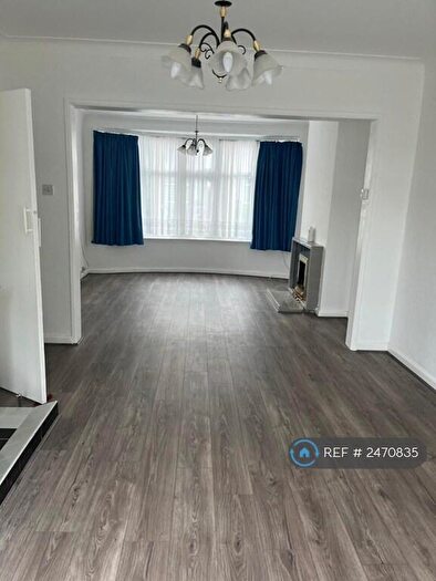 3 Bedroom Terraced House To Rent In Chichester Road, London, N9