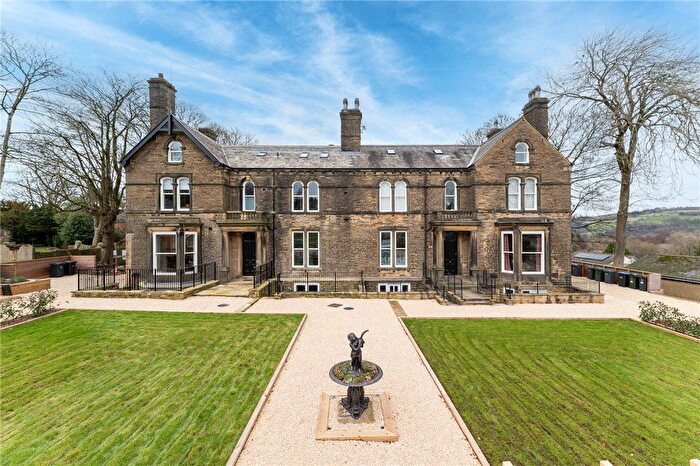 2 Bedroom Flat To Rent In Hebden Bridge Road, Oxenhope, Keighley, West Yorkshire, BD22