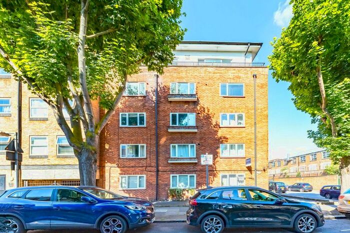 2 Bedroom Flat To Rent In Maltby Street, London, SE1