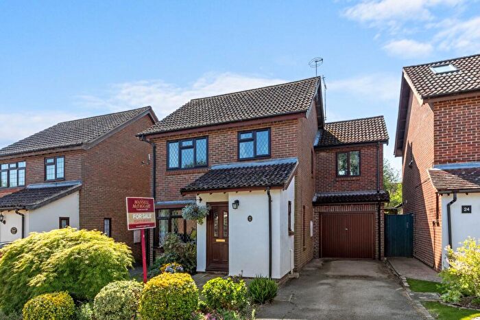 4 Bedroom Detached House For Sale In Acorn Avenue, Cowfold, RH13