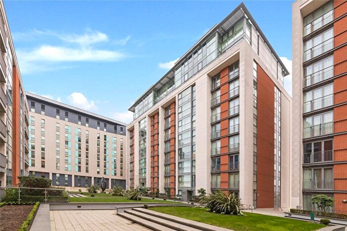 1 Bedroom Flat To Rent In Capital East Apartments, Western Gateway, Royal Victoria Docks, London, E16