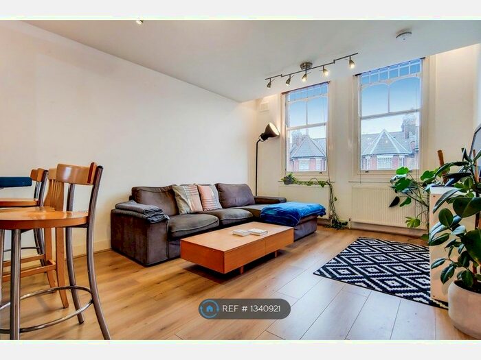 3 Bedroom Flat To Rent In Northwold Rd, London, E5