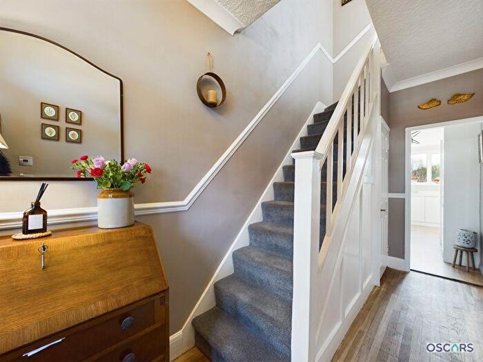 3 Bedroom Terraced House For Sale In Bernadette Avenue, Hull, HU4