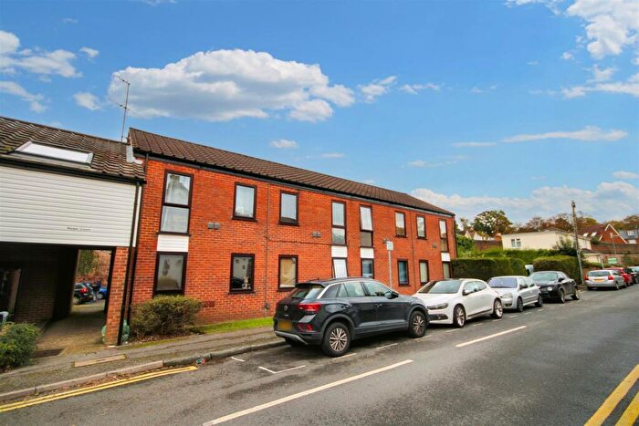 Flat For Sale In Kings Road, Guildford, GU1