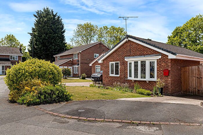 2 Bedroom Detached Bungalow For Sale In Eland Close, Doncaster, DN11