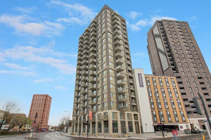 2 Bedroom Flat To Rent In Station Road, Tottenham, London, N17