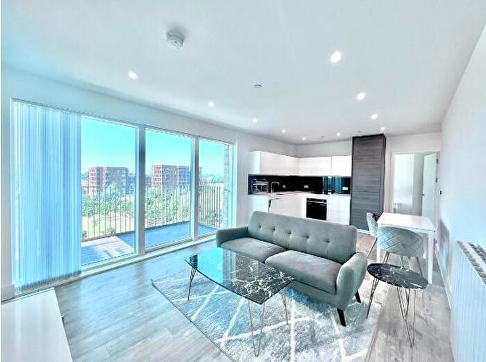 1 Bedroom Apartment To Rent In Larkin House, Kidbrooke, SE3