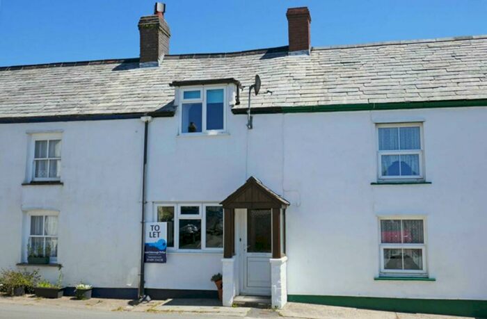 2 Bedroom Terraced House To Rent In Bradworthy, Holsworthy, EX22